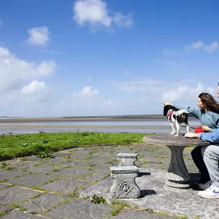 Erris Coast Отель *