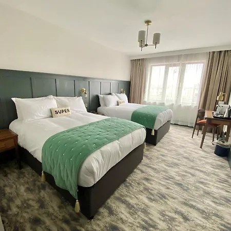 ホテル Erris Coast Gweesalia